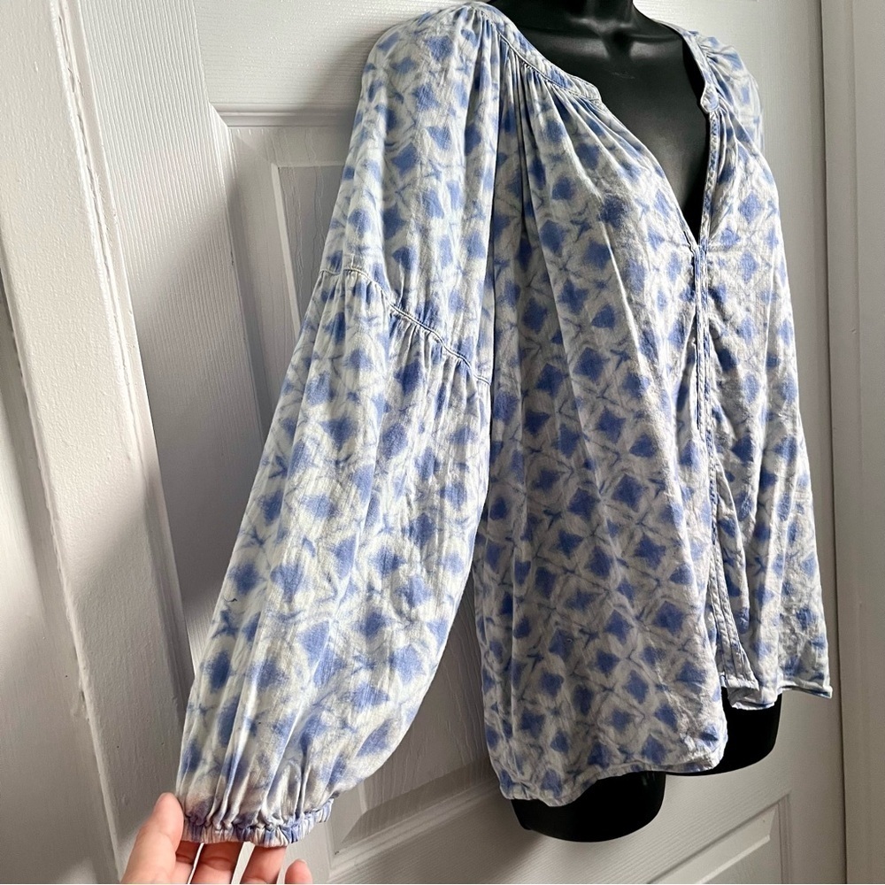 GAP Blouse Top Large Women Split Neck 3/4 Sleeve Blue Boho Peasant Summer - Picture 2 of 5
